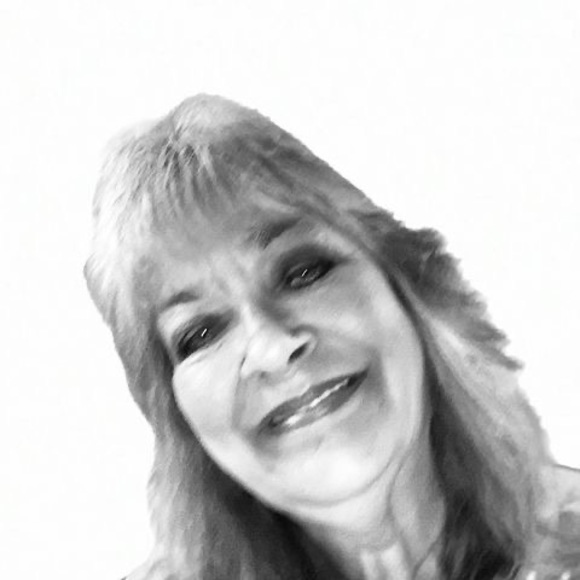 Meet your Posher, Deborah - Picture 1 of 1